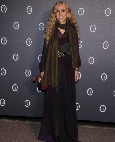 Franca-Sozzani,-con-una-mini-Lucinda-special-edition