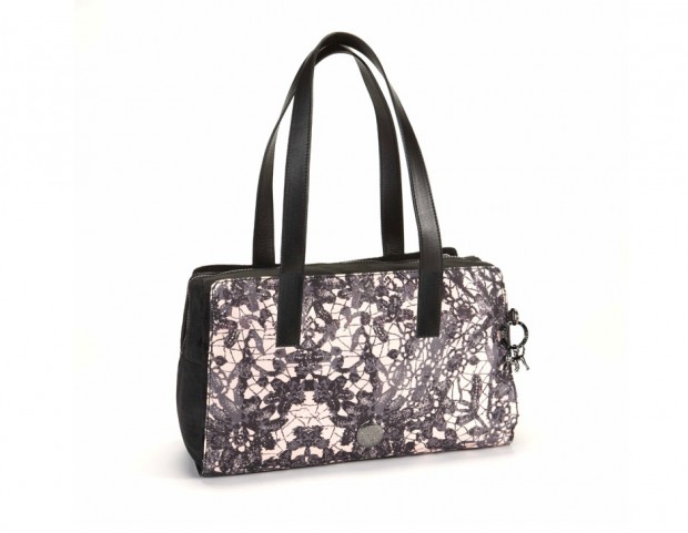 Helena Christensen per Kipling