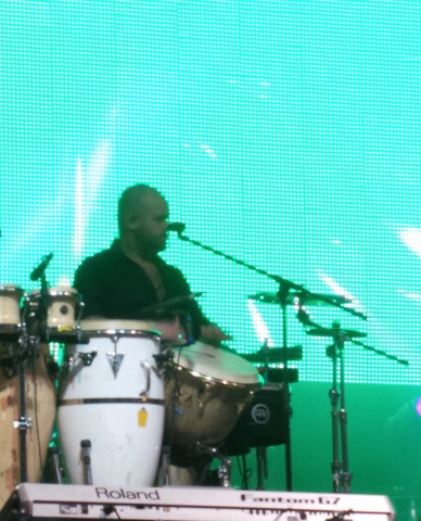 Il percussionista Manuel “Papayo” Corao