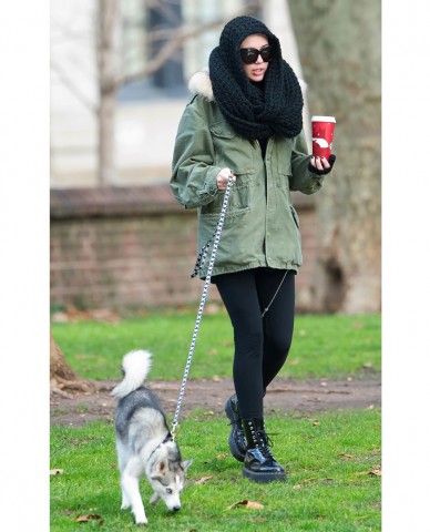 Miley e uno dei suoi cani