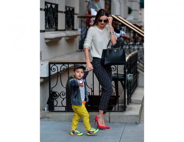 Miranda Kerr a passeggio per New York con il piccolo Flynn