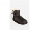 Stivaletti Ugg con fiocco