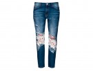 Jeans con inserto in macrame