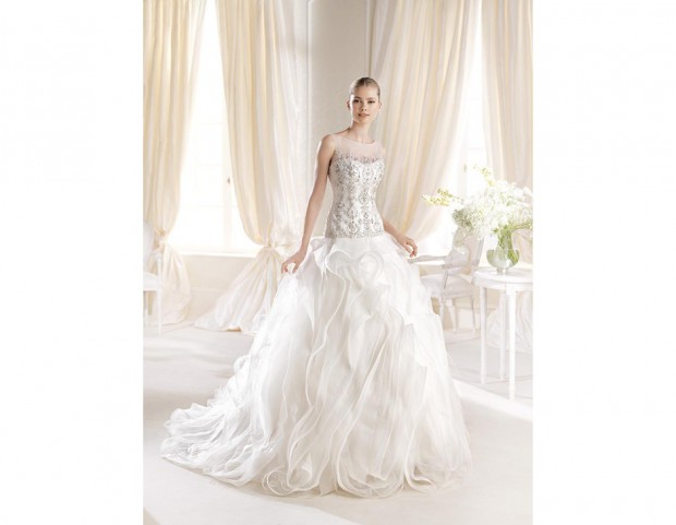 Abito principessa con gonna voile