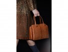 Retrò e ladylike il bauletto di Alberta Ferretti