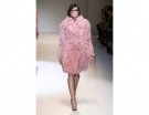 La morbida pelliccia in shearling proposta sulla passerella di Gucci