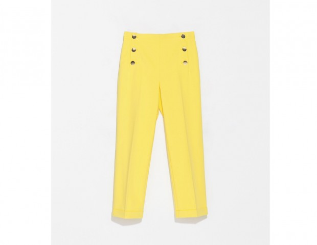 Pantaloni con bottoni
