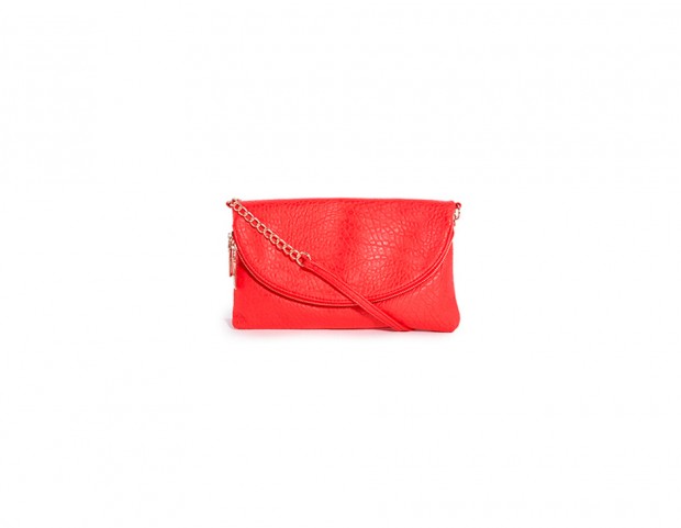 Pochette rossa con catena dorata