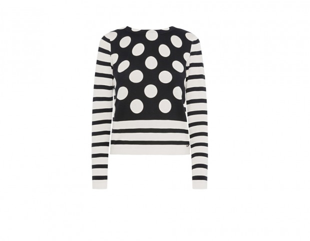 Righe e pois assieme per la maglia a maniche lunghe