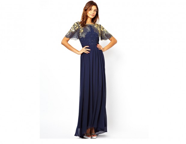 Con paillettes e ricami gold