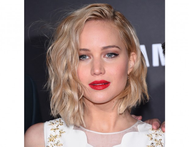 Sull’ultimo red carpet Jennifer ha sfoggiato un bellissimo wob (wavy bob) di tendenza