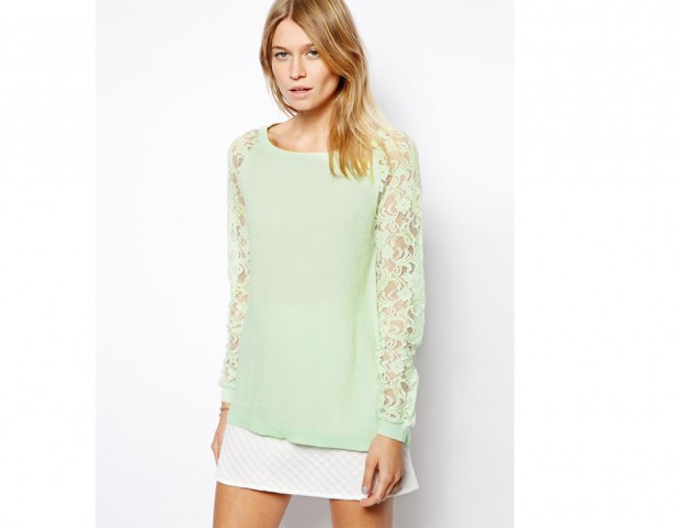 Maglia con maniche in macramè