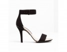 Easy chic in suede