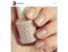 Beige chiaro per la manicure