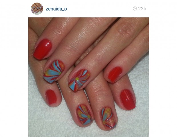 Marble Manicure su base rossa