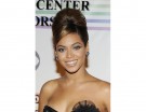 Chignon alto con cotonatura