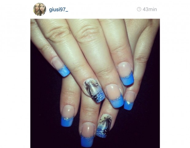 French manicure azzurra