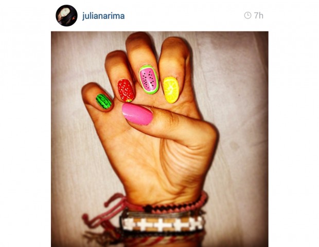 Manicure allegra e frizzante