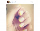 French manicure in giallo