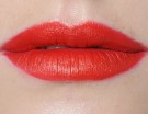 Rossetto rosso luminoso