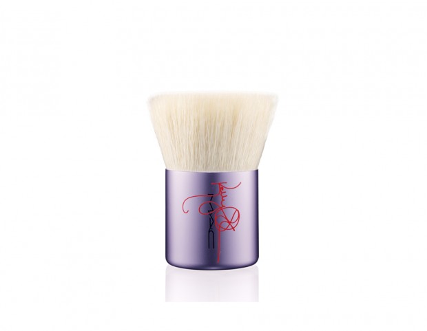 MAC Kelly Osbourne Flat Buffer