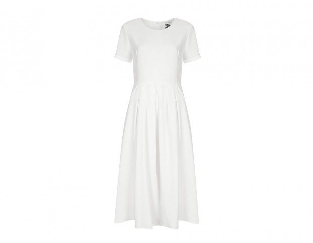 Abito con vita alta e gonna lunga Abito con vita alta e gonna lunga