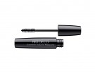 Applica un mascara extra volumizzante per uno sguardo… fatale!