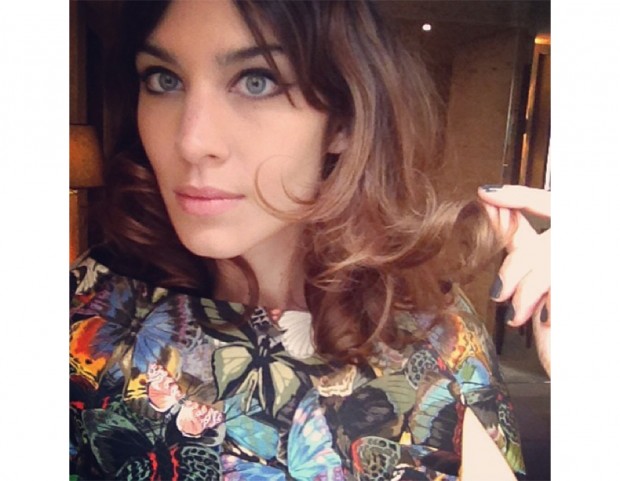 Manicure grigia ultra chic