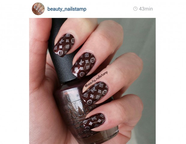 Stamping Louis Vuitton su base rosso scuro