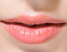 Finitura naturale per il rossetto rosato