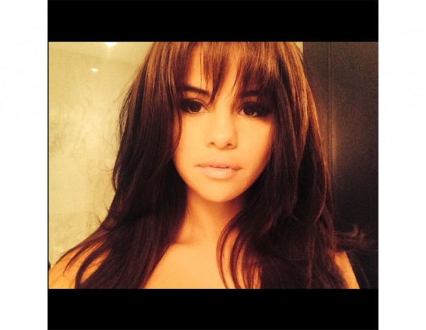 Selena Gomez sfoggia su Instagram la suona nuova acconciatura