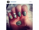 Stripes & skull