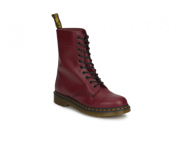 Anfibi classici in pelle color burgundy