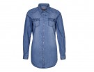Camicia in denim dal mood preppy