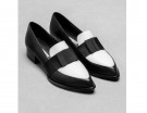 A punta, black&white