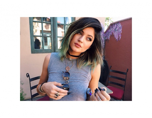Look decolorato per i capelli della IT Girl