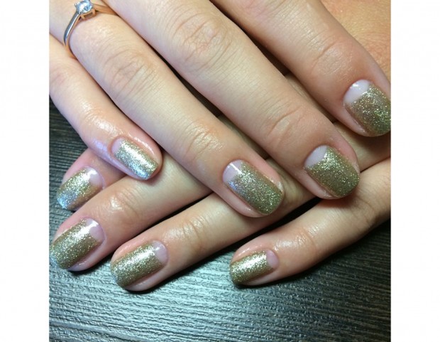 Glitter oro per la moon manicure