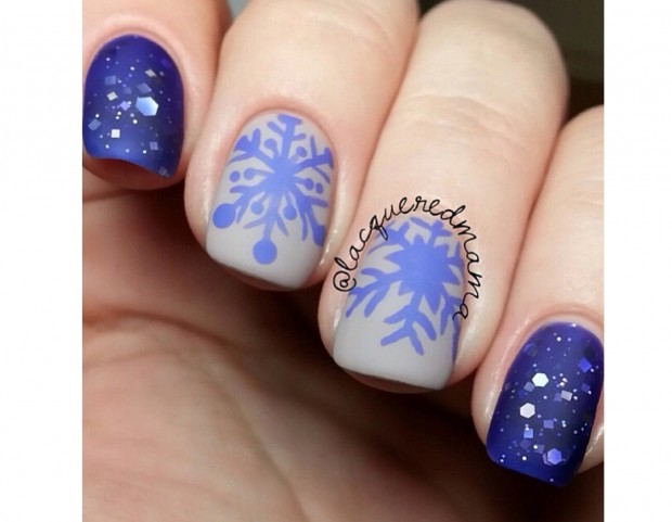 Blu e taupe per la manicure