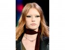 Eyeliner sfumato ad effetto cat-eye