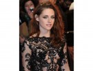 Smokey eyes con punto luce all’angolo interno dell’occhio