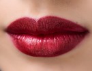 Rosso vino dalla finitura luminosa