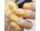 Effetto laccato per lo smalto giallo