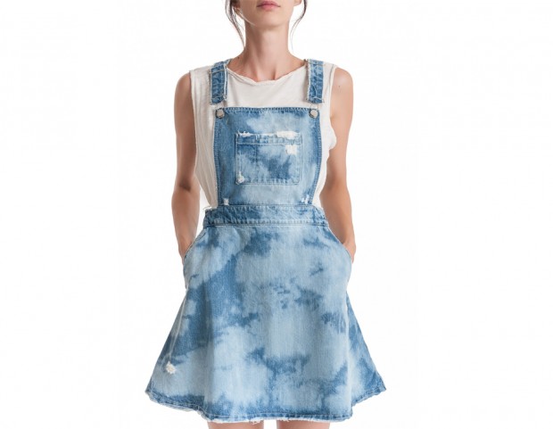 A gonna in denim stone washed