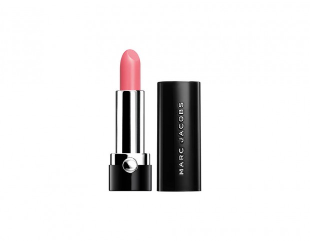 Completa il look con un rossetto pesca cremoso idratante