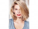 Long bob liscio e voluminoso