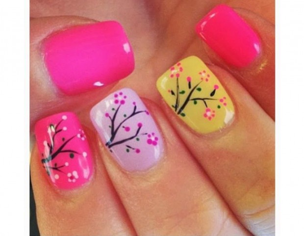 Nail art primaverile coloratissima