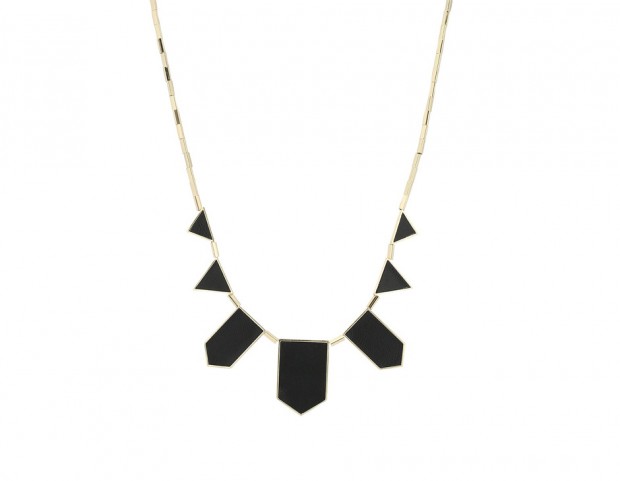 Easy-chic con castoni geometrici