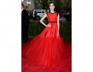 Allison Williams in Giambattista Valli