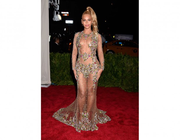 Beyonce in Givenchy Couture
