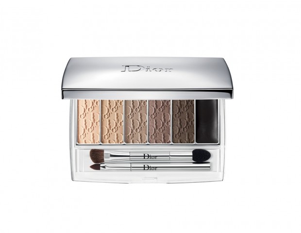 DIOR Summer Look Tie Dye Backstage Pros Palette Eye Reviver